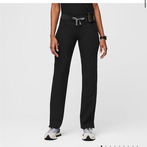 Figs Kade Cargo Scrub Pants